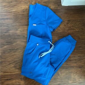 Figs blue scrub set